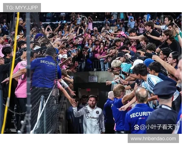 梅西与赖斯任意球精彩对决谁更胜一筹一起来看看吧